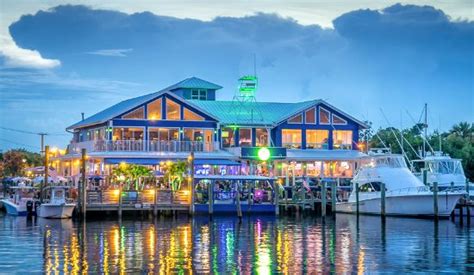 Fort Meyers, FL - After one visit, I could see why Fort Myers is one of the fastest-growing cities in America. ~Scott Kendall Share Last Updated on February 21, 2023 Nicknamed the ...